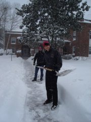 22140_10100160440487850_2713811_n